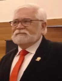 Dr. Alfredo Renán